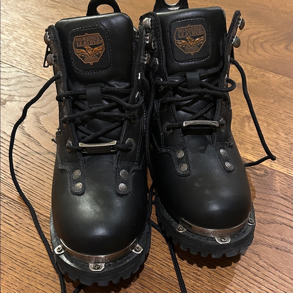Milwaukee leather motorcycle boots